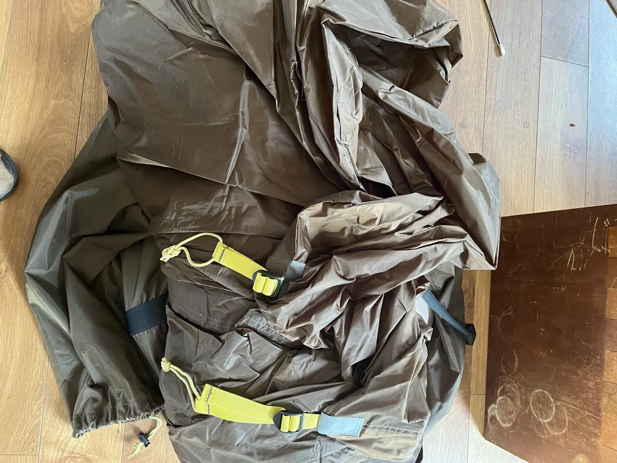 Tent - Image 2