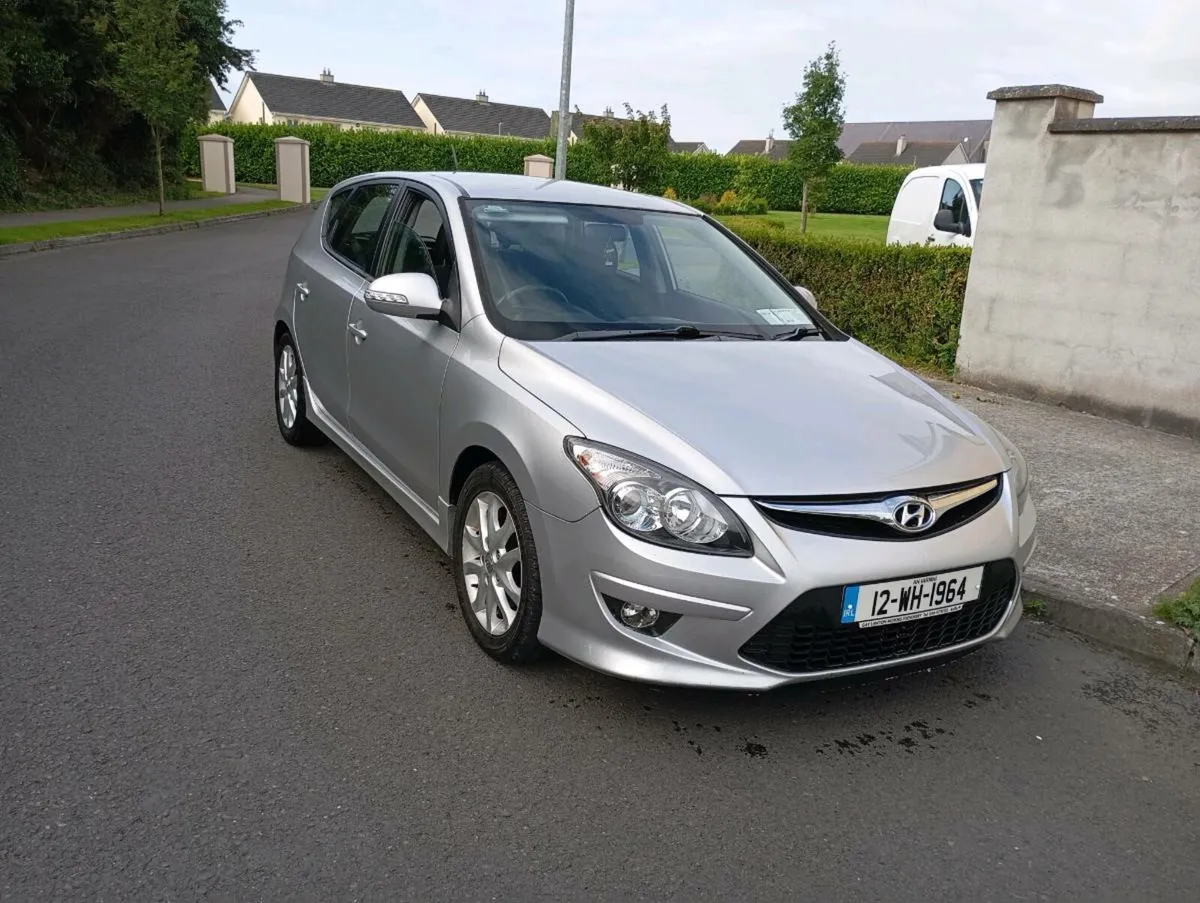 Hyundai i30 2012 - Image 1