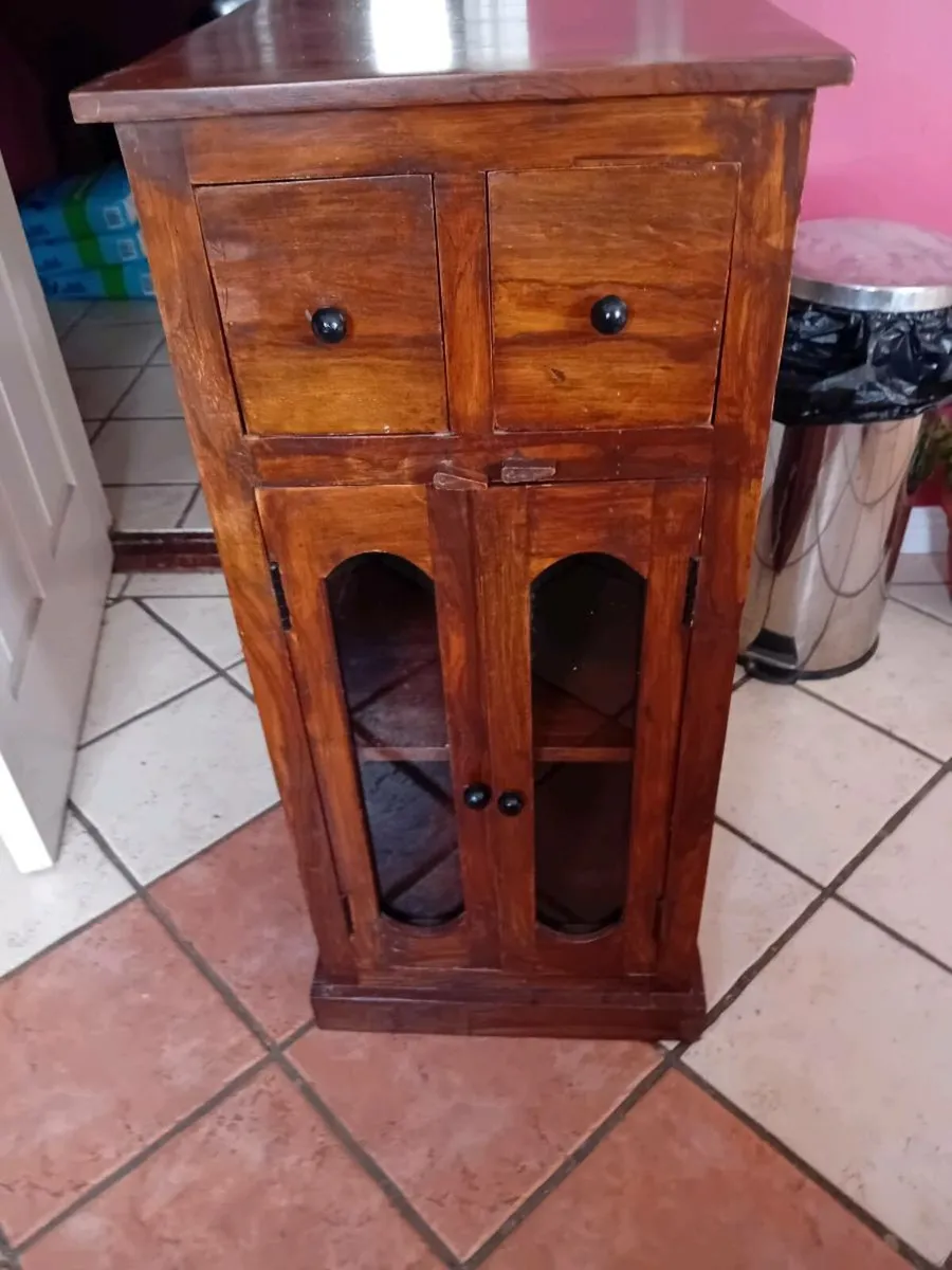 Storage cabinet - Image 1