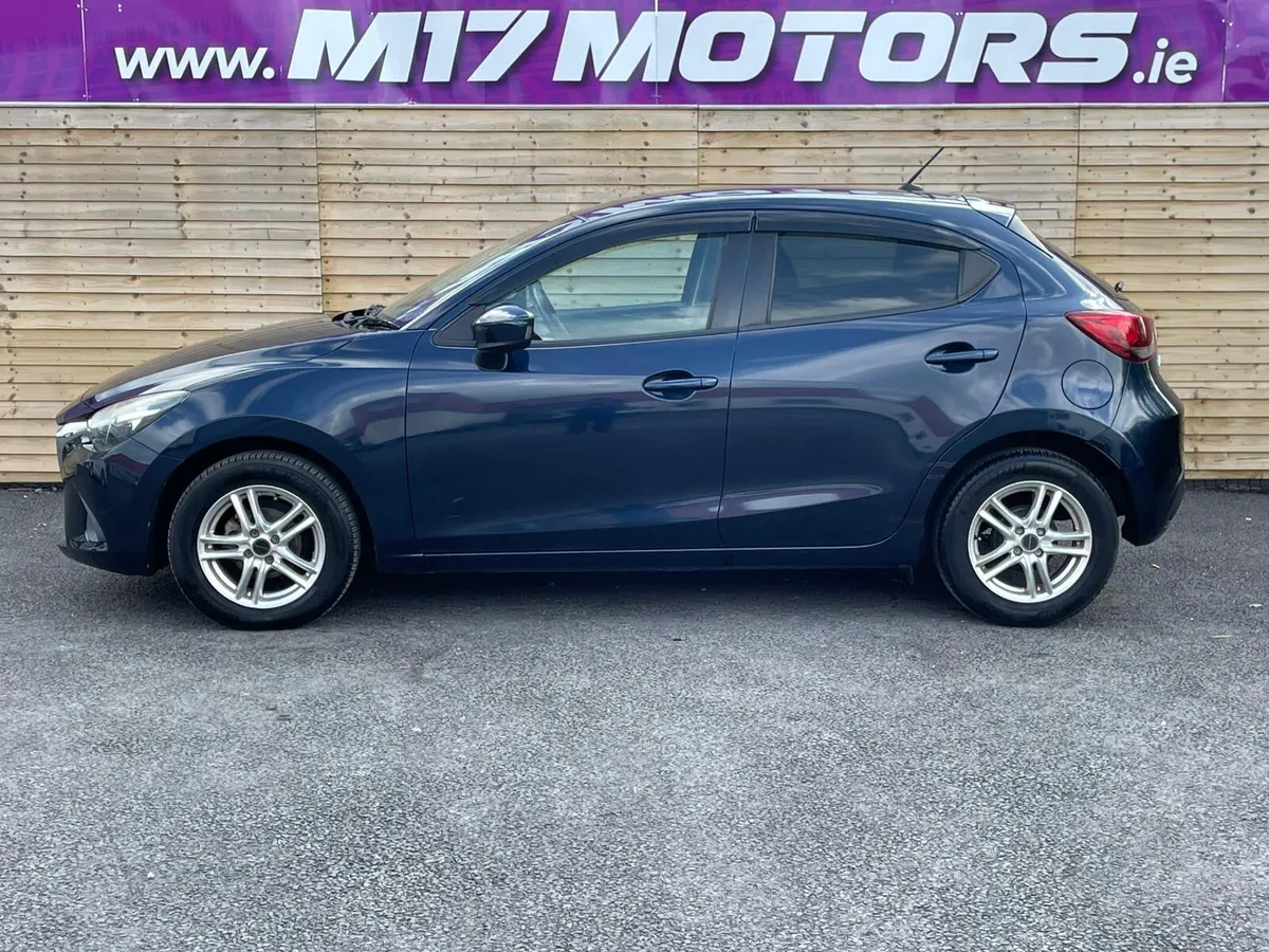 MAZDA DEMIO - Image 3