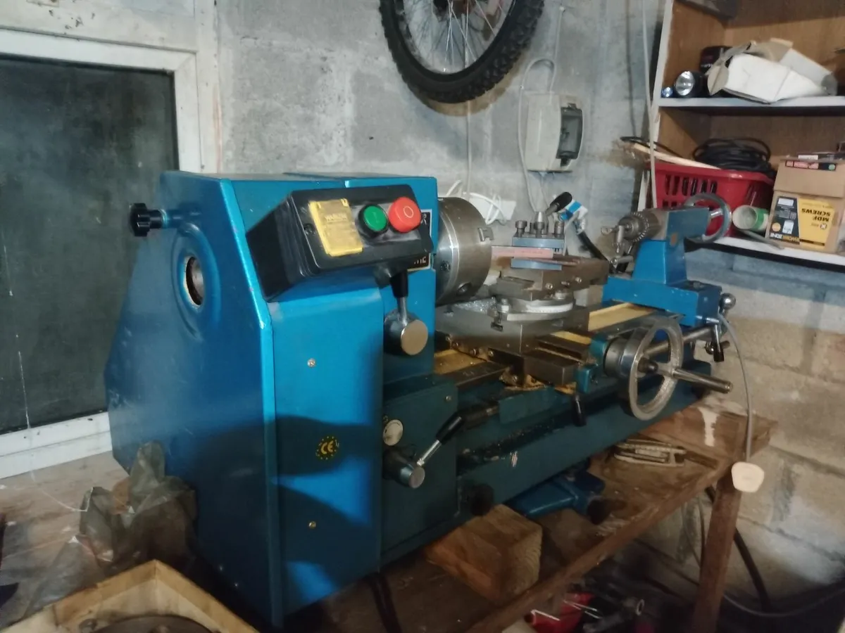 Clarke Small Lathe - Image 2