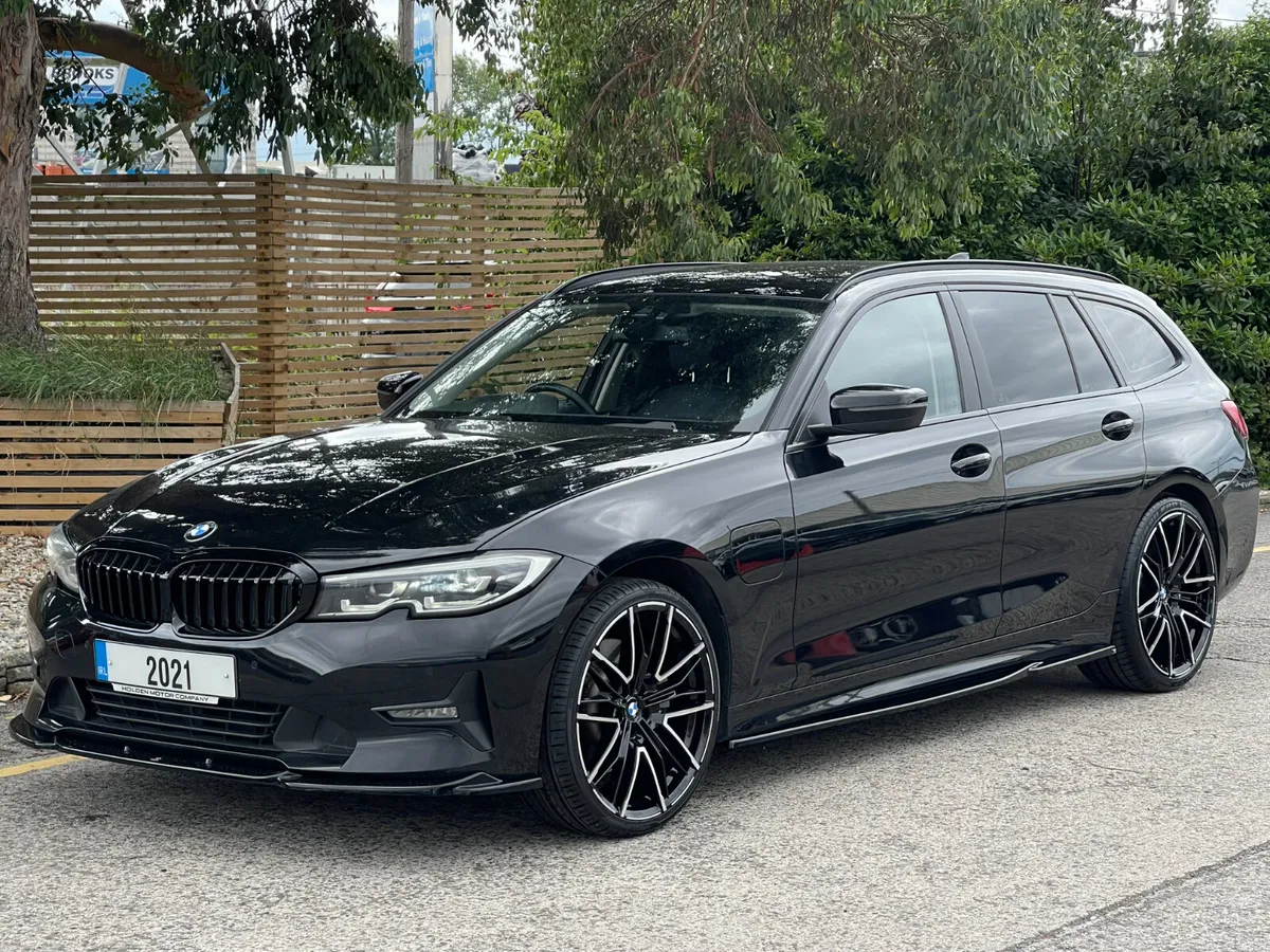 2021 BMW 3-Series..full service history - Image 3