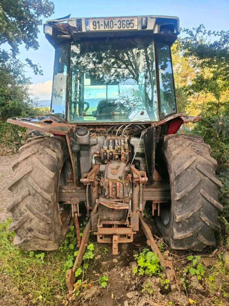 Massey Ferguson 3065 for breaking - Image 2