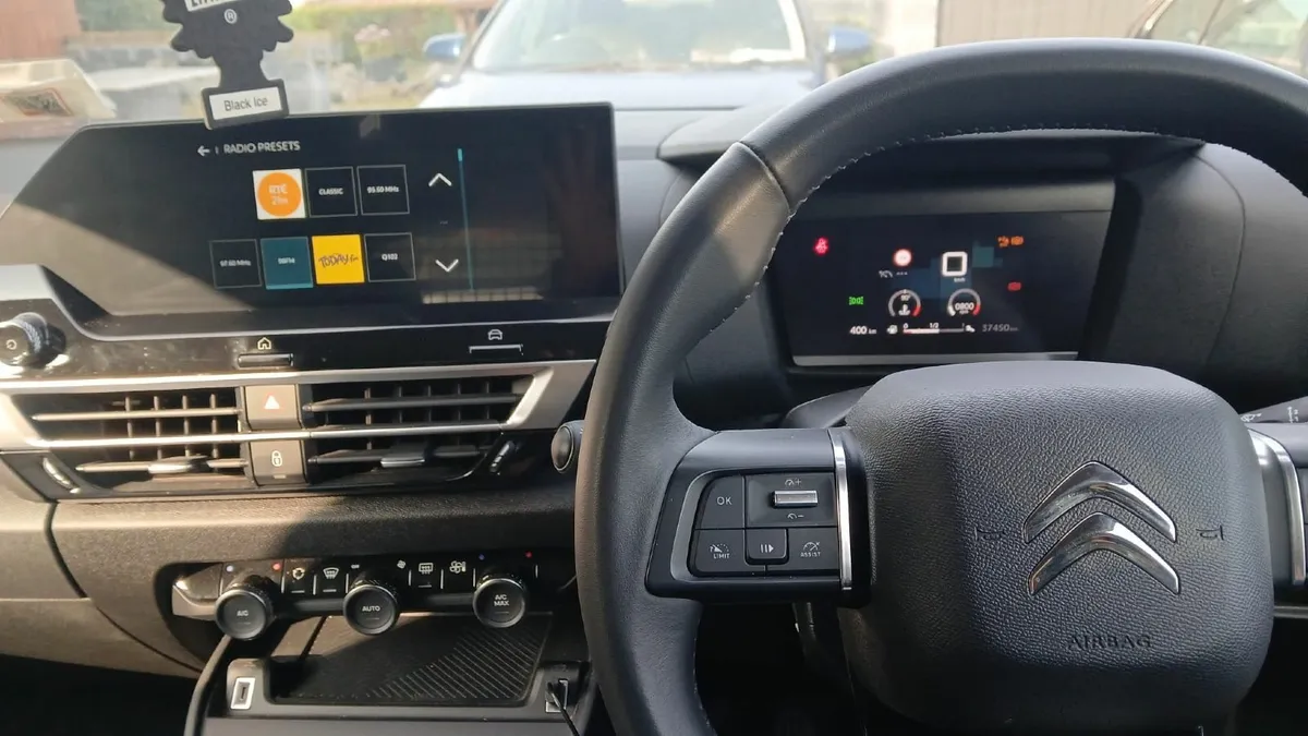 2023 Citroen C4 Feel Blue HDI Comm - Image 3