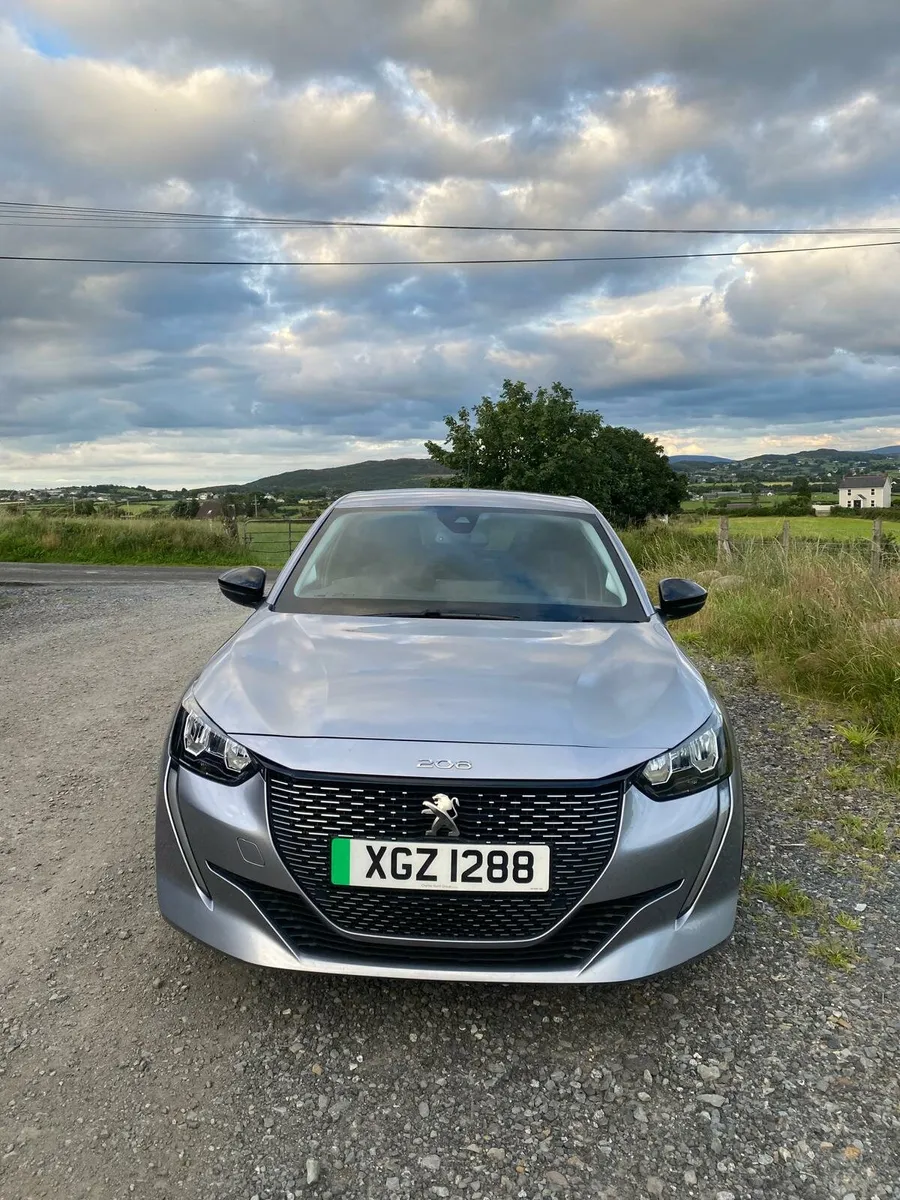 2022 Peugeot e 208 electric - Image 2