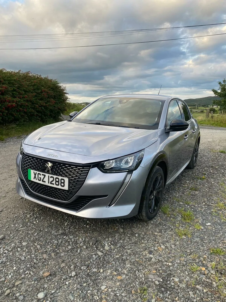 2022 Peugeot e 208 electric - Image 3