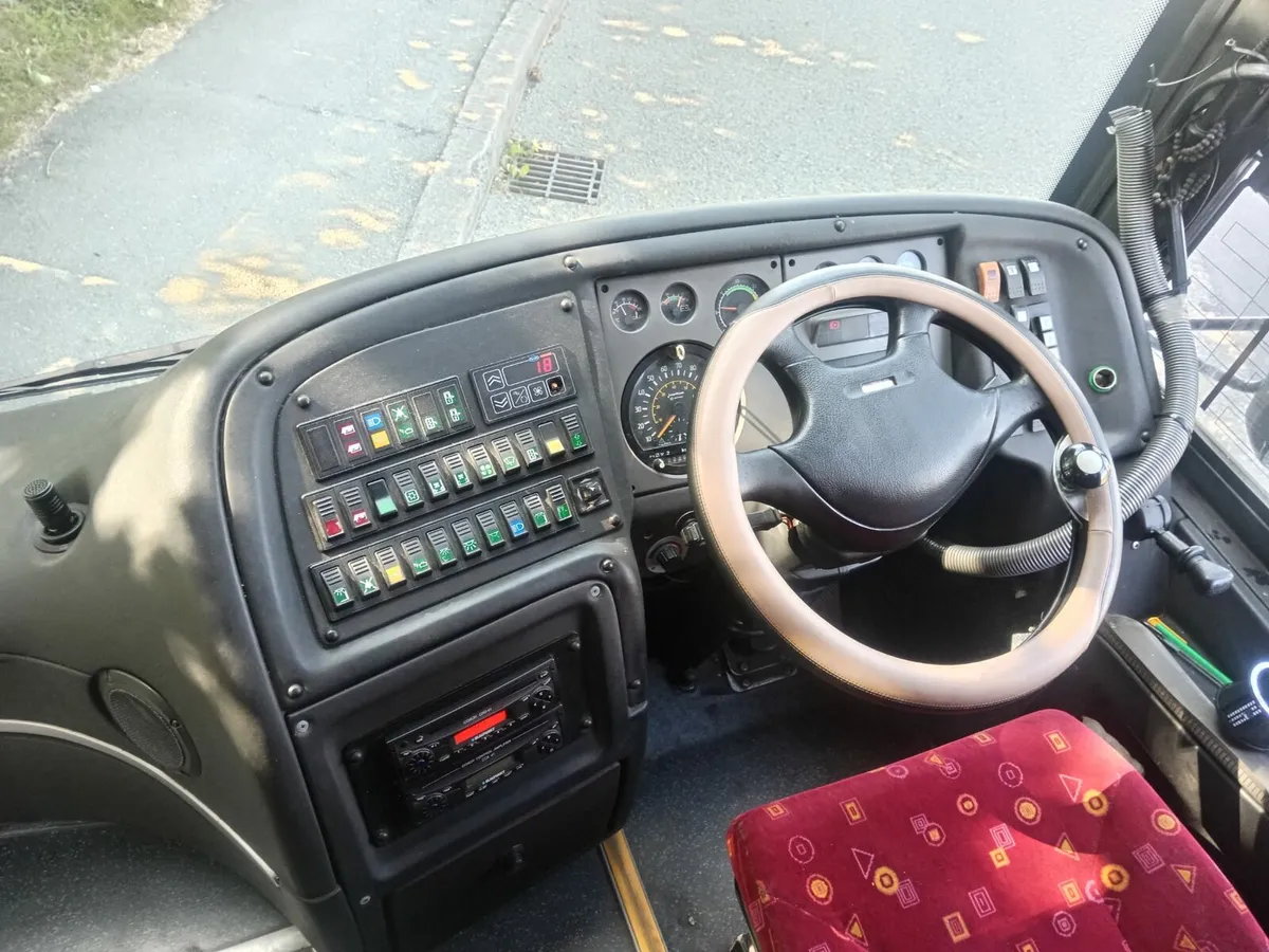 Coach for sale - Image 3