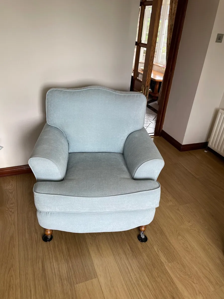 3 seater and 2 armchairs - Image 3