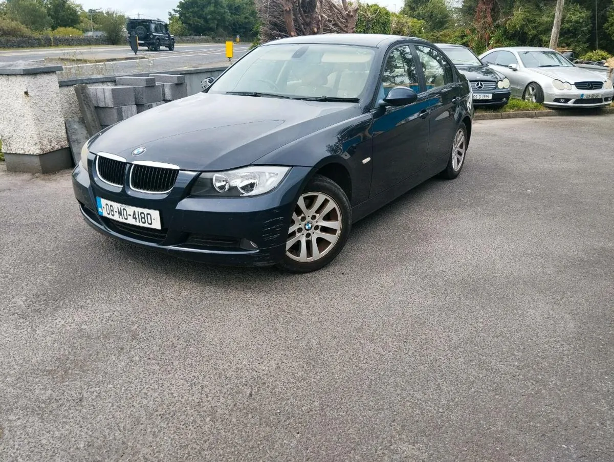 BMW 320i petrol - Image 1