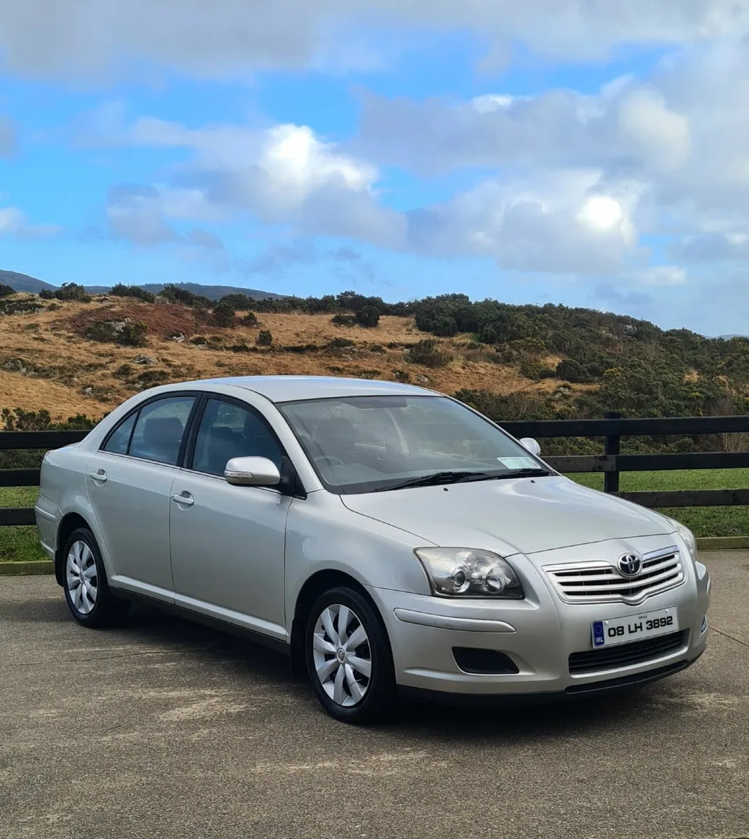 2008 Toyota avensis - Image 1