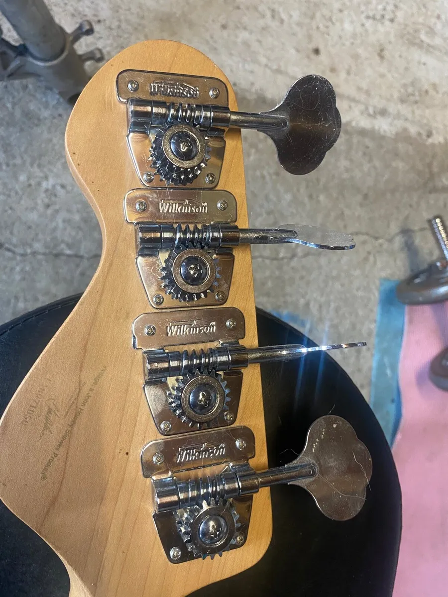 Vintage brand Bass Guitar - Image 3