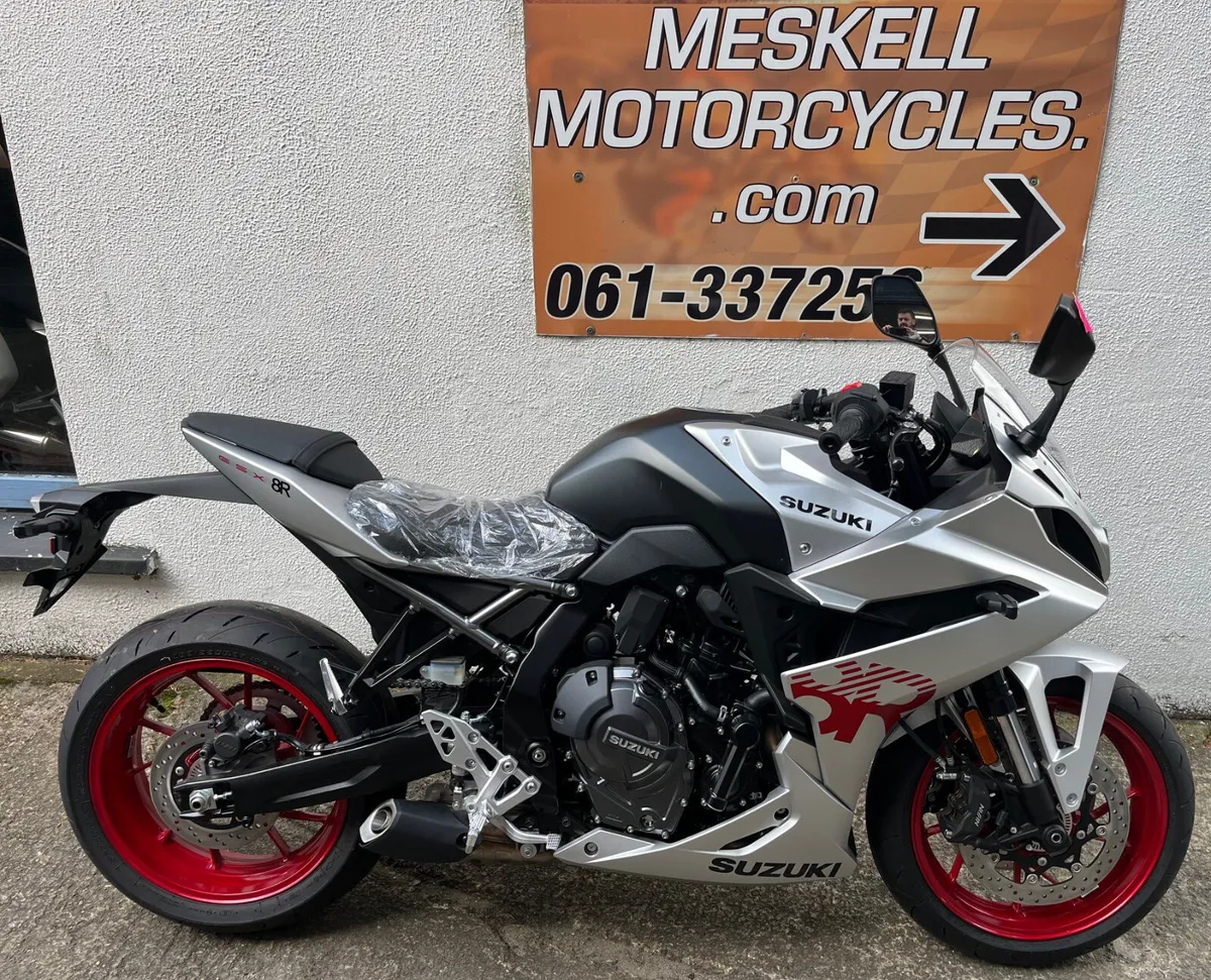New Suzuki GSX8-R @ Meskells - Image 2