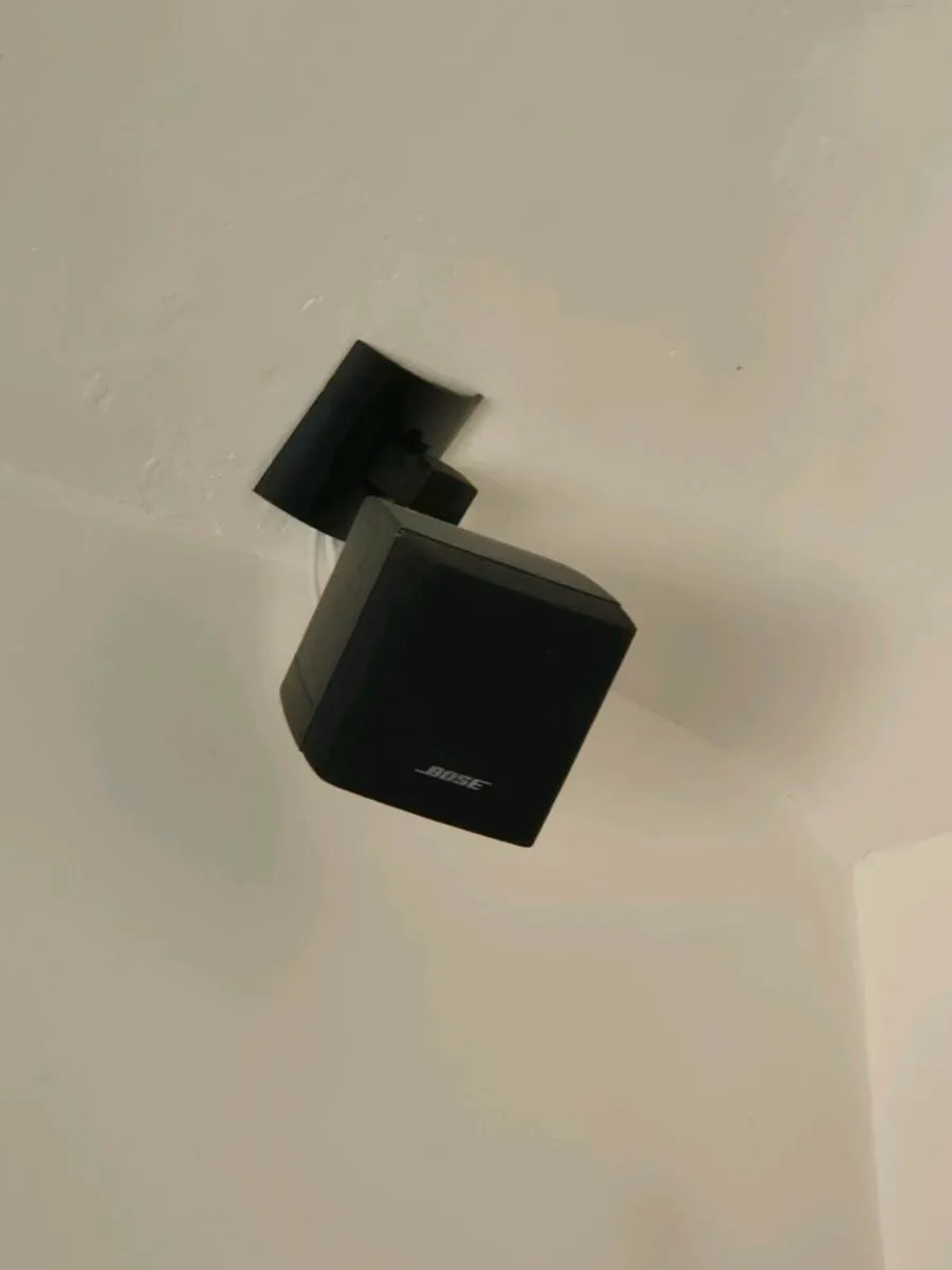 Bose Acoustimass 3 speakers - Image 3