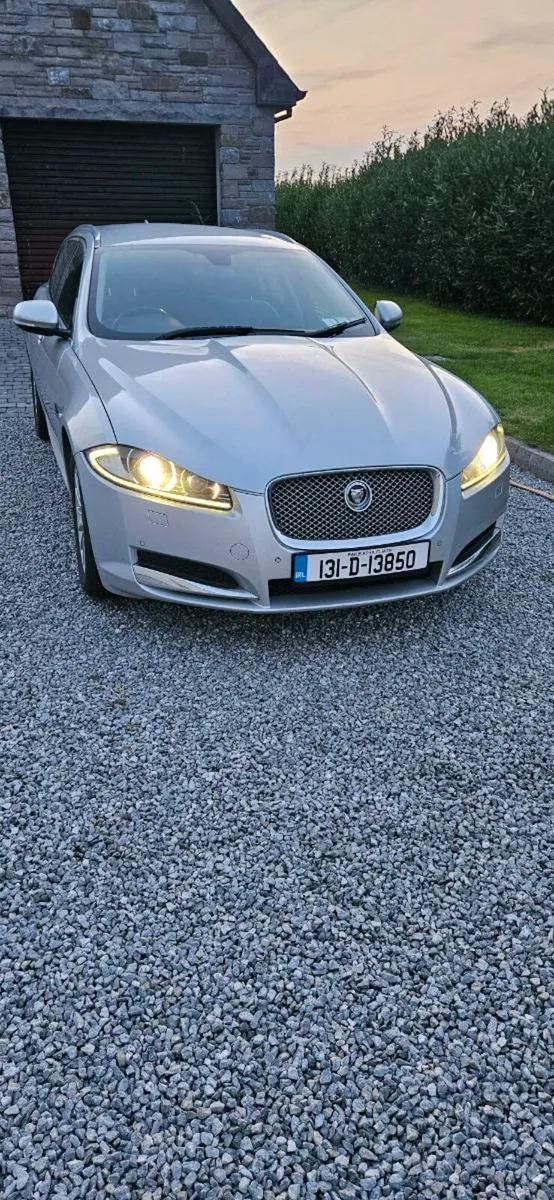 Jaguar XF Sportbrake - Image 2