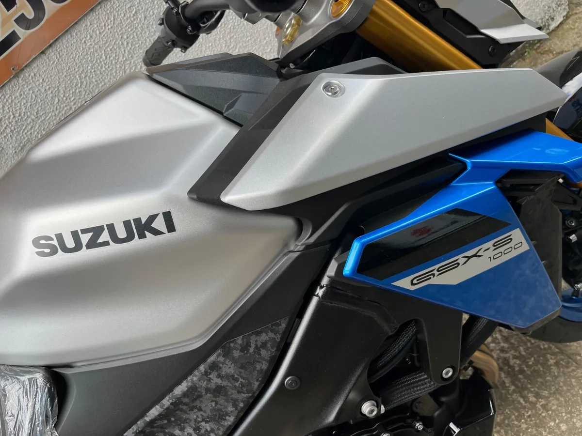 New Suzuki GSX 1000 @ Meskells - Image 3