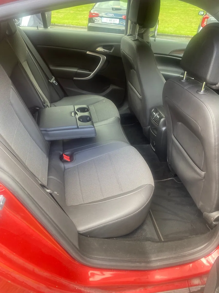 Opel Insignia SE 2.0 CDTI 6 SPEED - Image 3