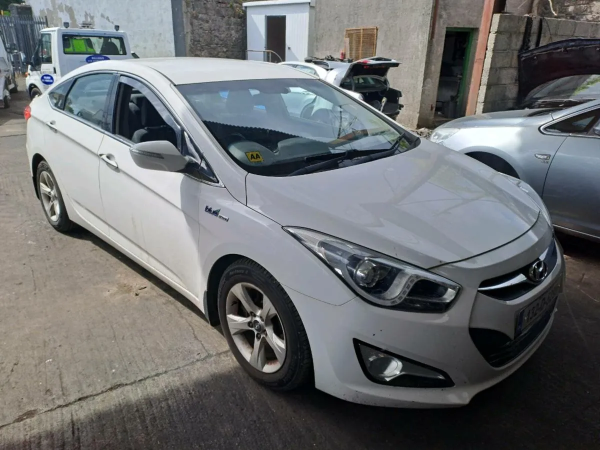 131 Hyundai I40 Breaking for parts - Image 4
