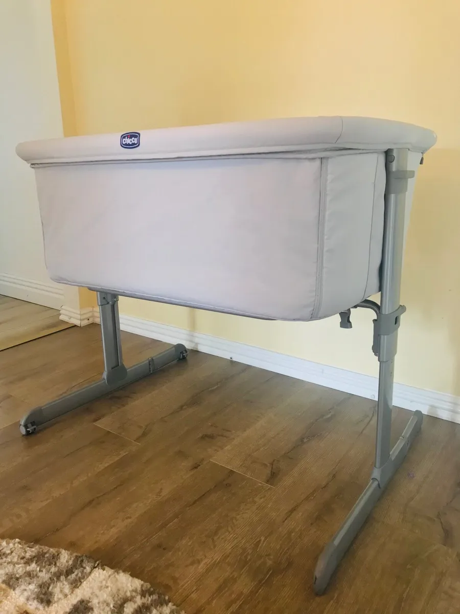 Baby crib - Image 1