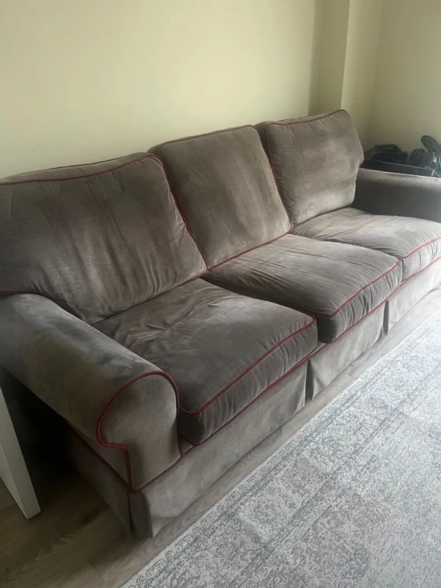 3 Seater couch - Laura Ashley - Image 3