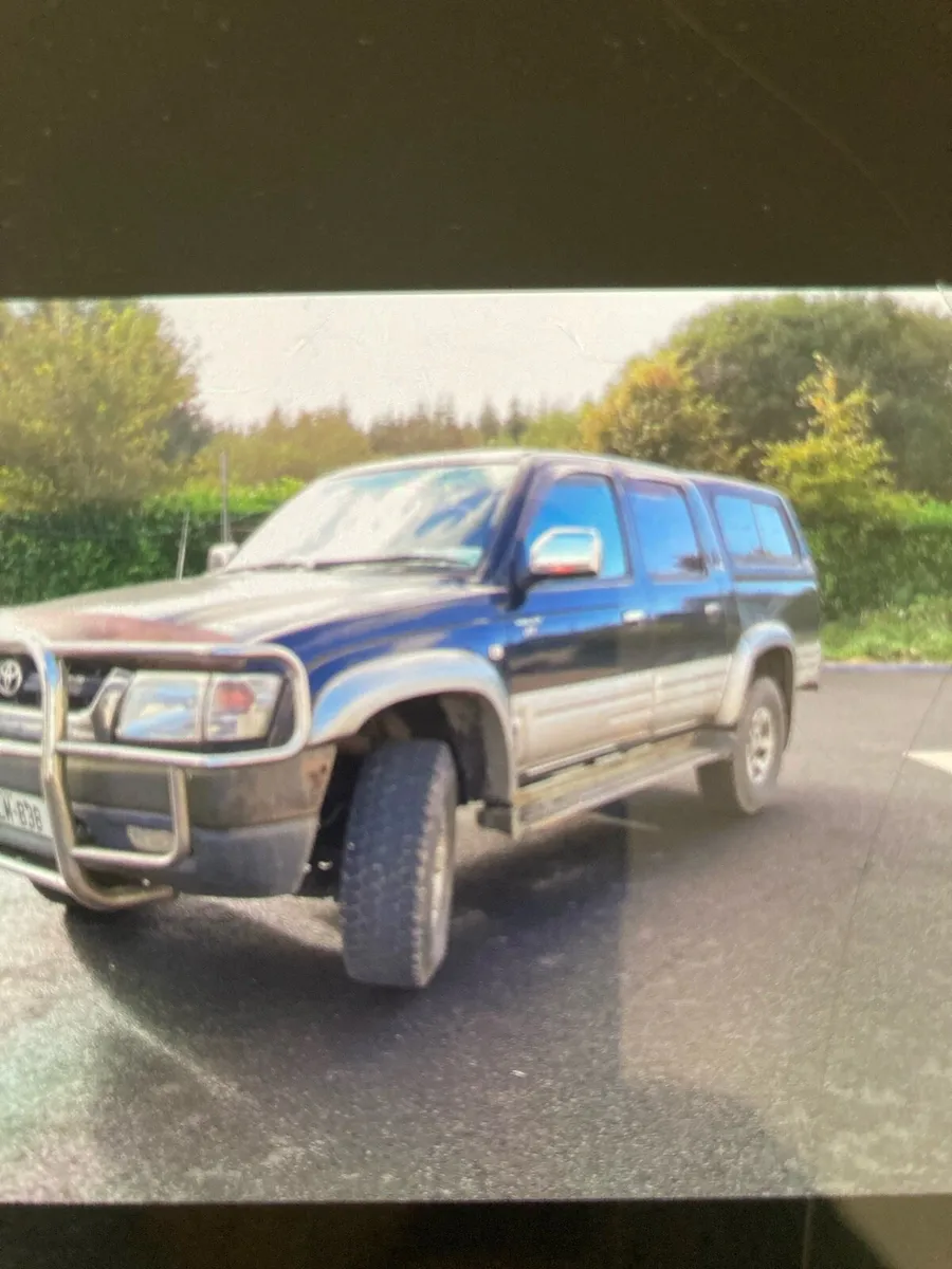 Toyota hilux - Image 2