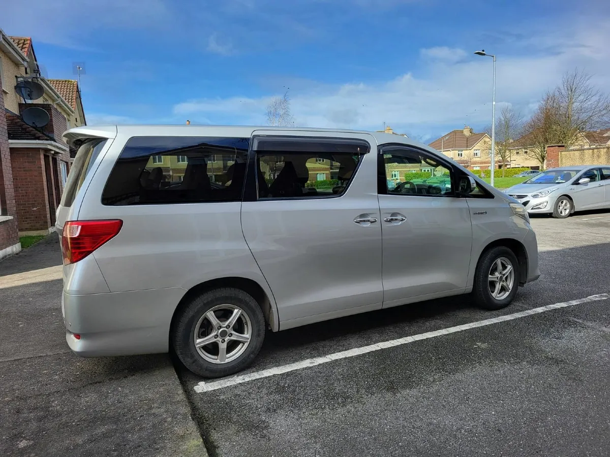 Toyota Alphard 2014 - Image 4