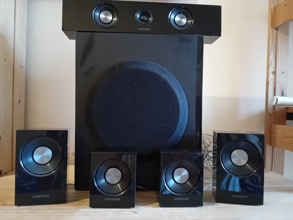 Samsung speakers - Image 2