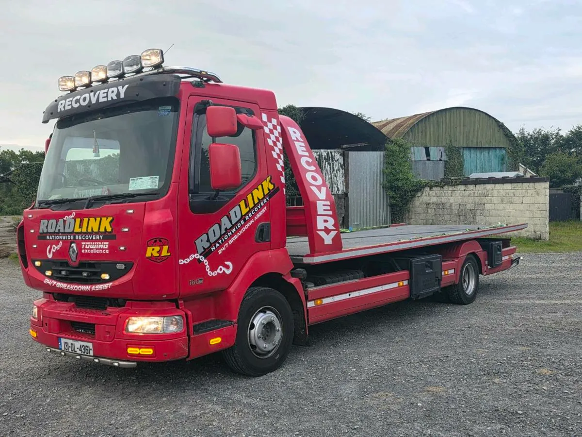 2013 RENAULT MIDLUM 180HP 7.5 TON RECOVERY TRUCK - Image 4