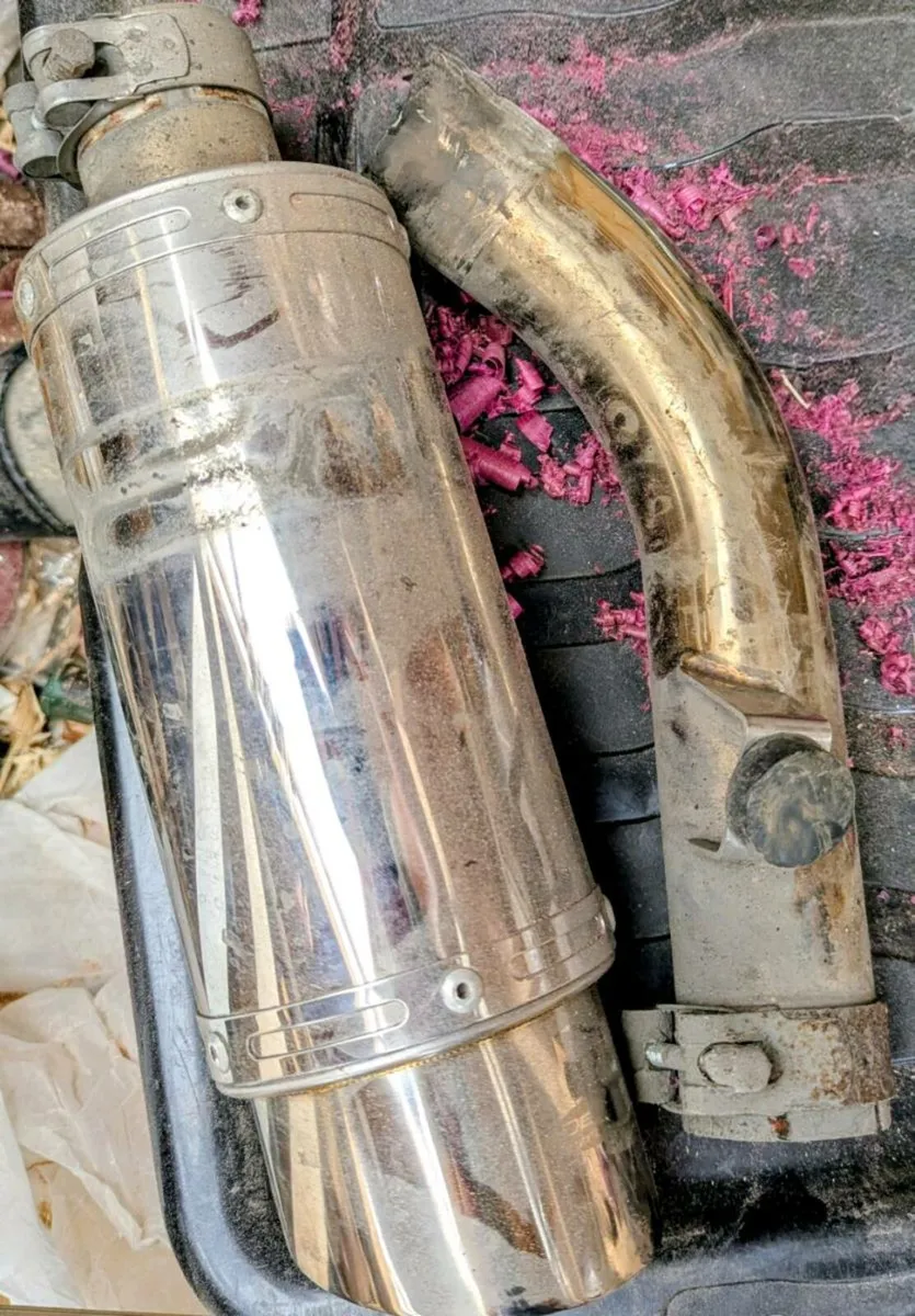 Delkevic VFR 800 RC46-1 (PR1833) stubby exhaust - Image 1