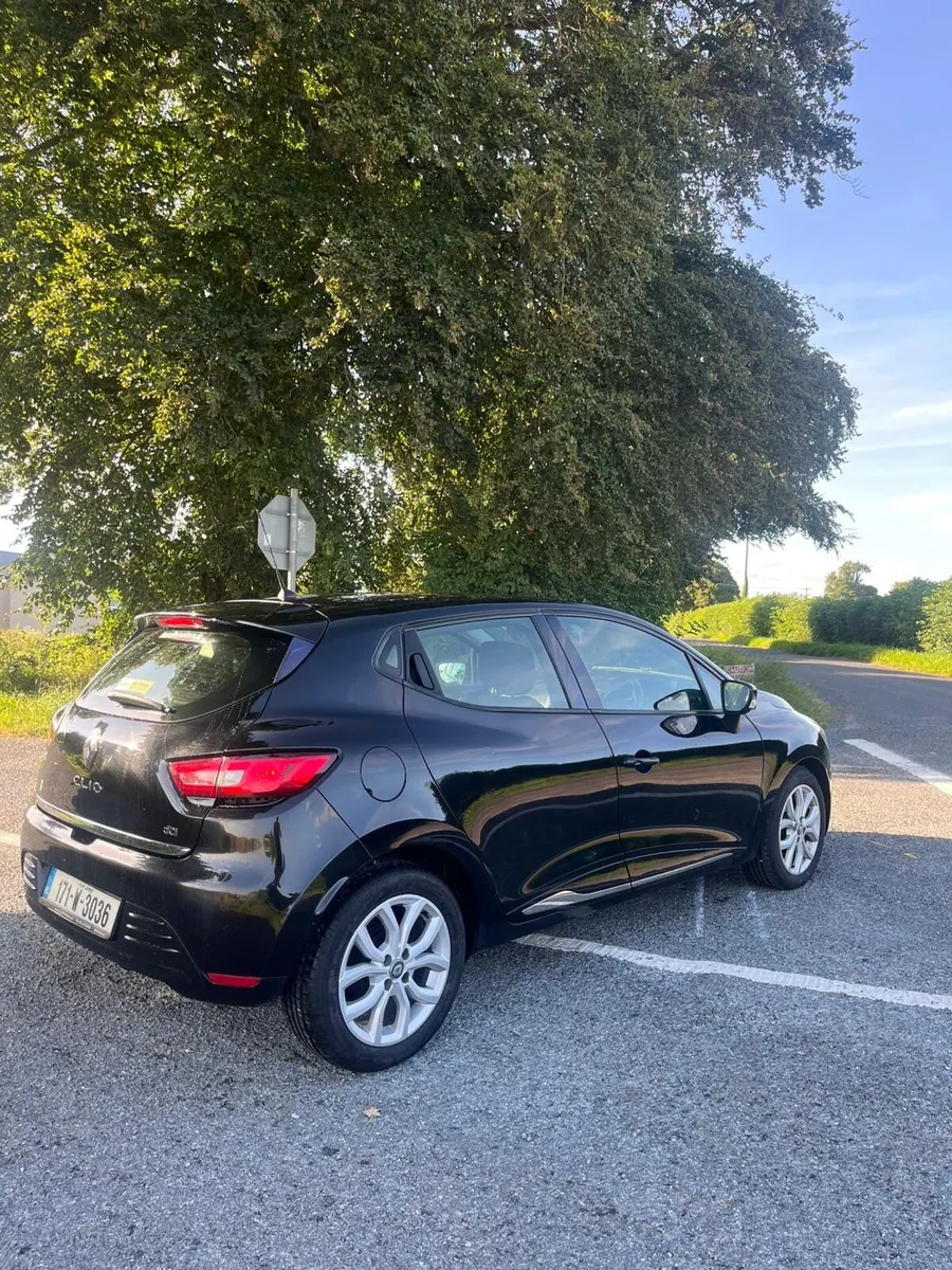 Renault Clio 2017 - Image 2