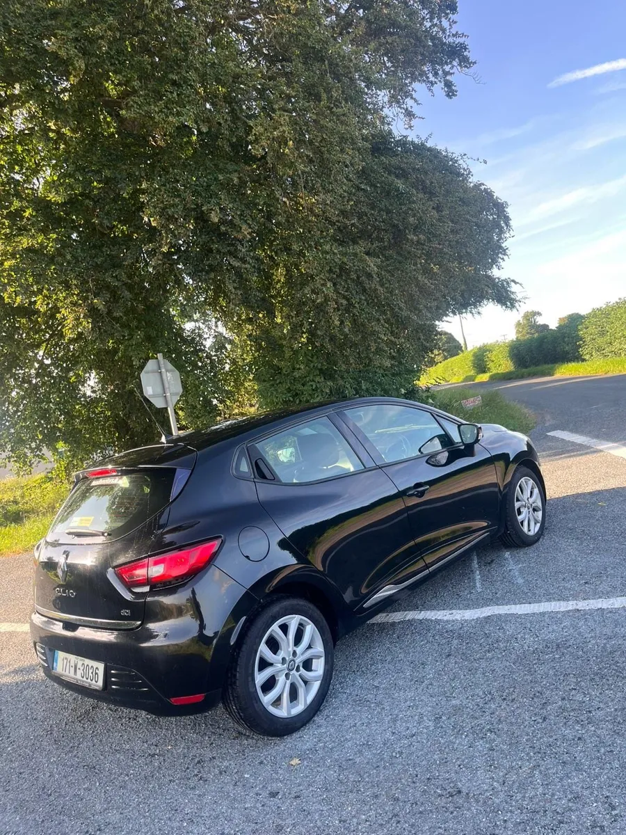 Renault Clio 2017 - Image 1