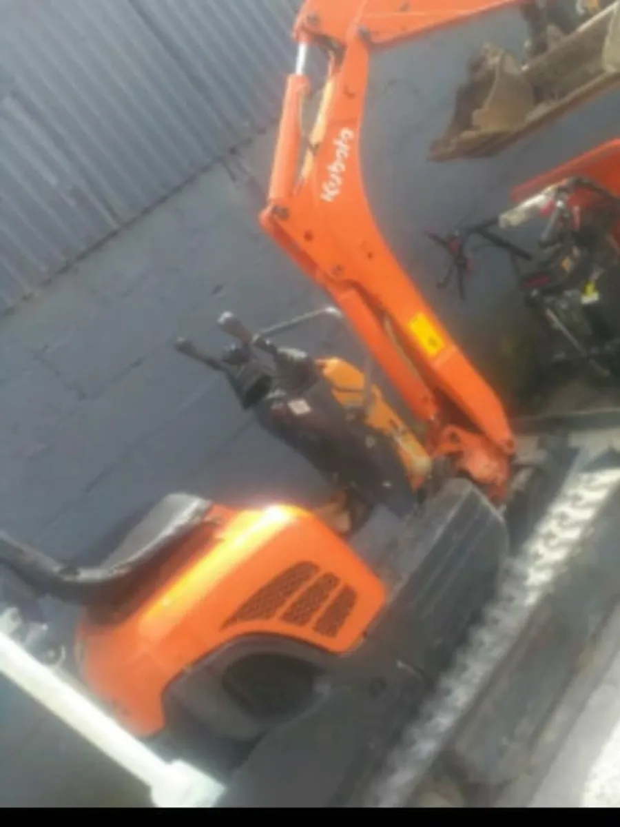 STOLEN DIGGER - Image 1