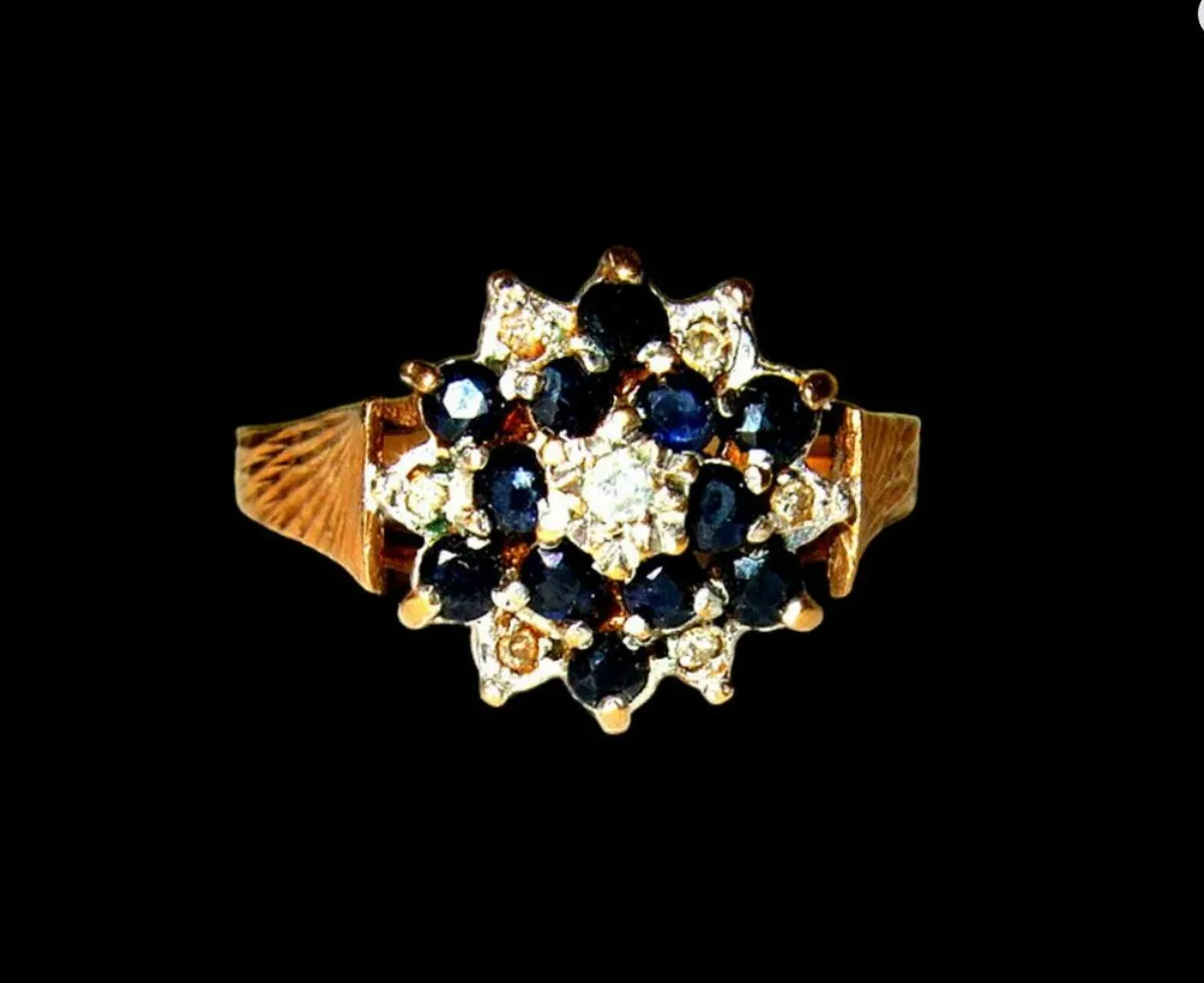 Vintage Hallmarked 14k Gold/Diamond Cluster - Image 3