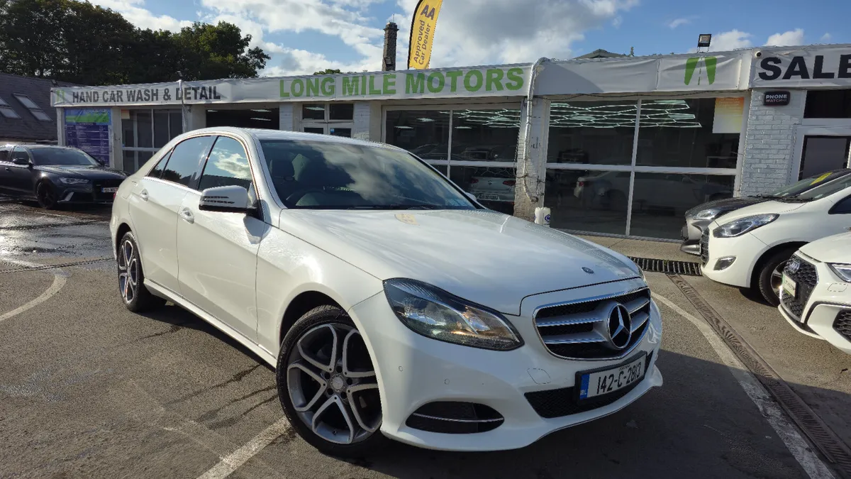 Mercedes-Benz E-Class AVANTGARDE - Image 2