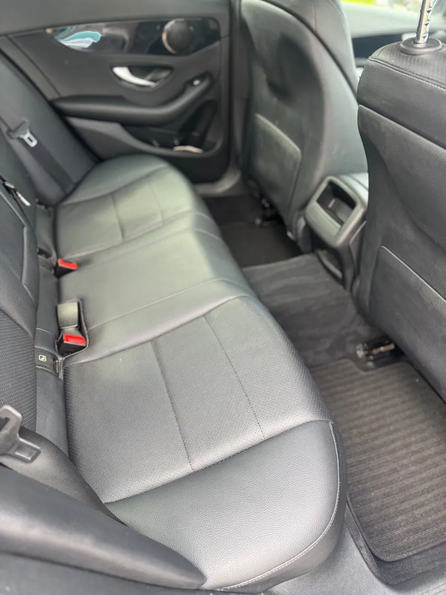 Mercedes-Benz C-Class 2016 - Image 3
