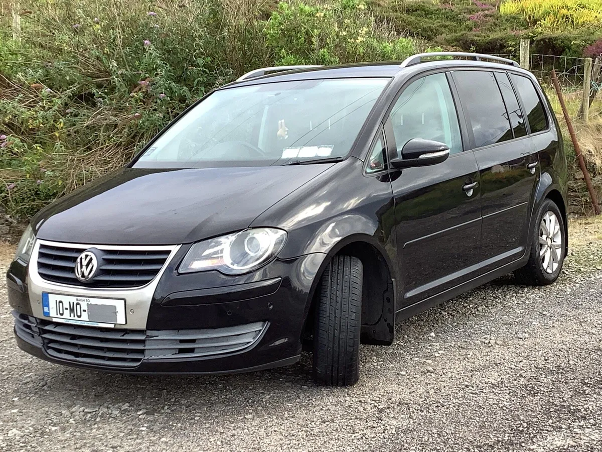 Volkswagen Touran - Image 2