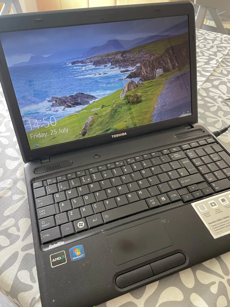 Toshiba laptop - Image 1