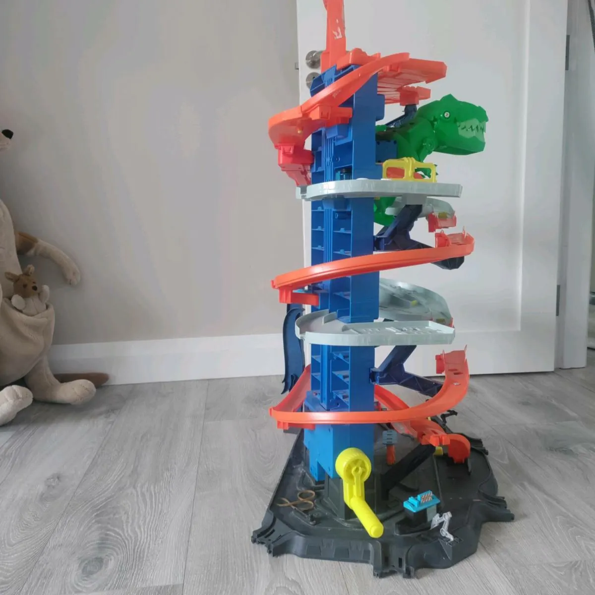 Hot wheels garage - Image 2