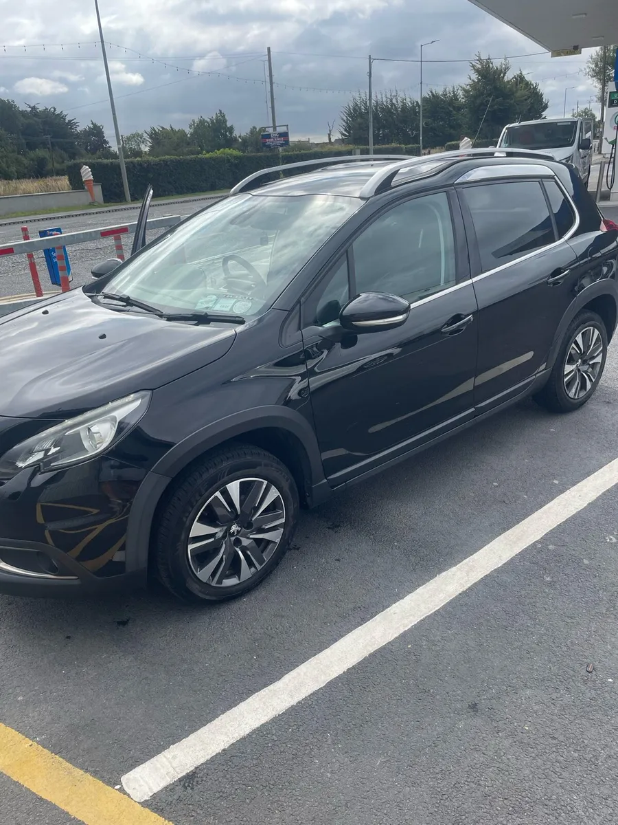 171 Peugeot 2008 1.2 Allure/High Spec - Image 2