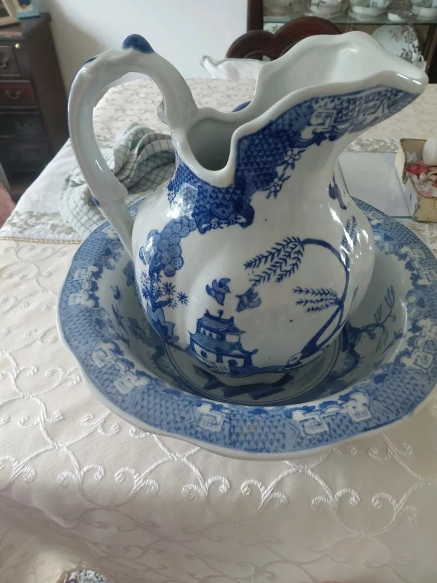 Willow pitcher - Image 2