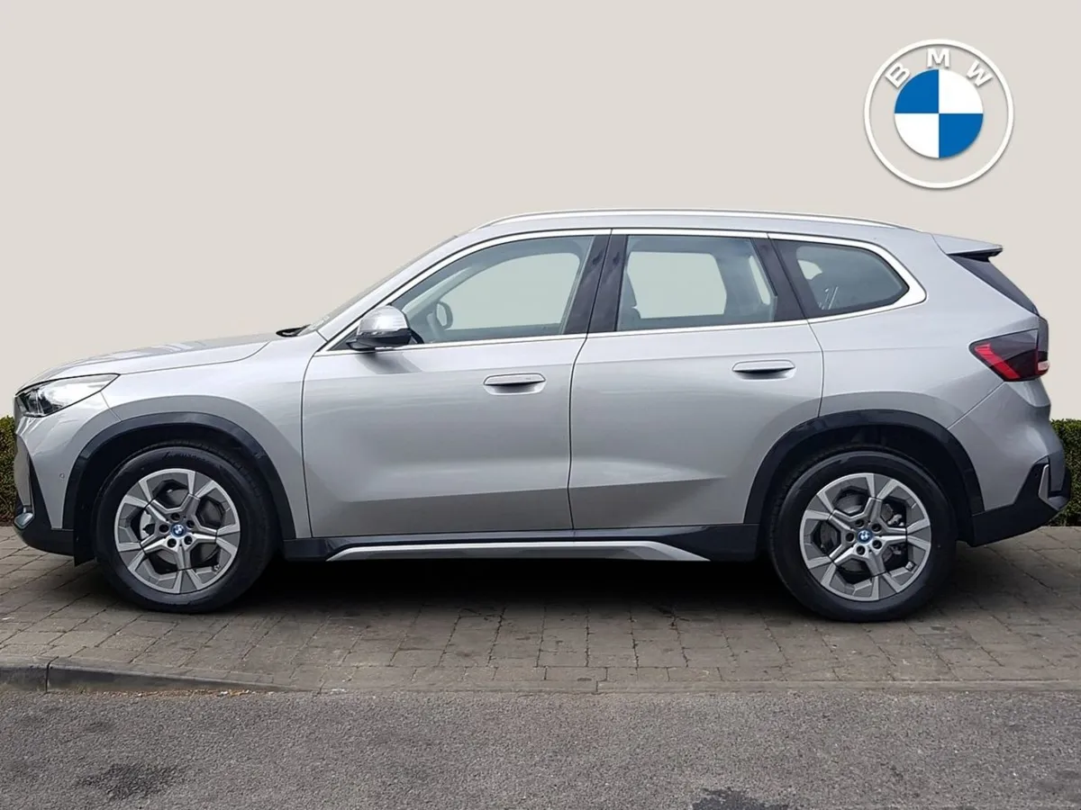 BMW iX1 Edrive20 Xline - Image 3
