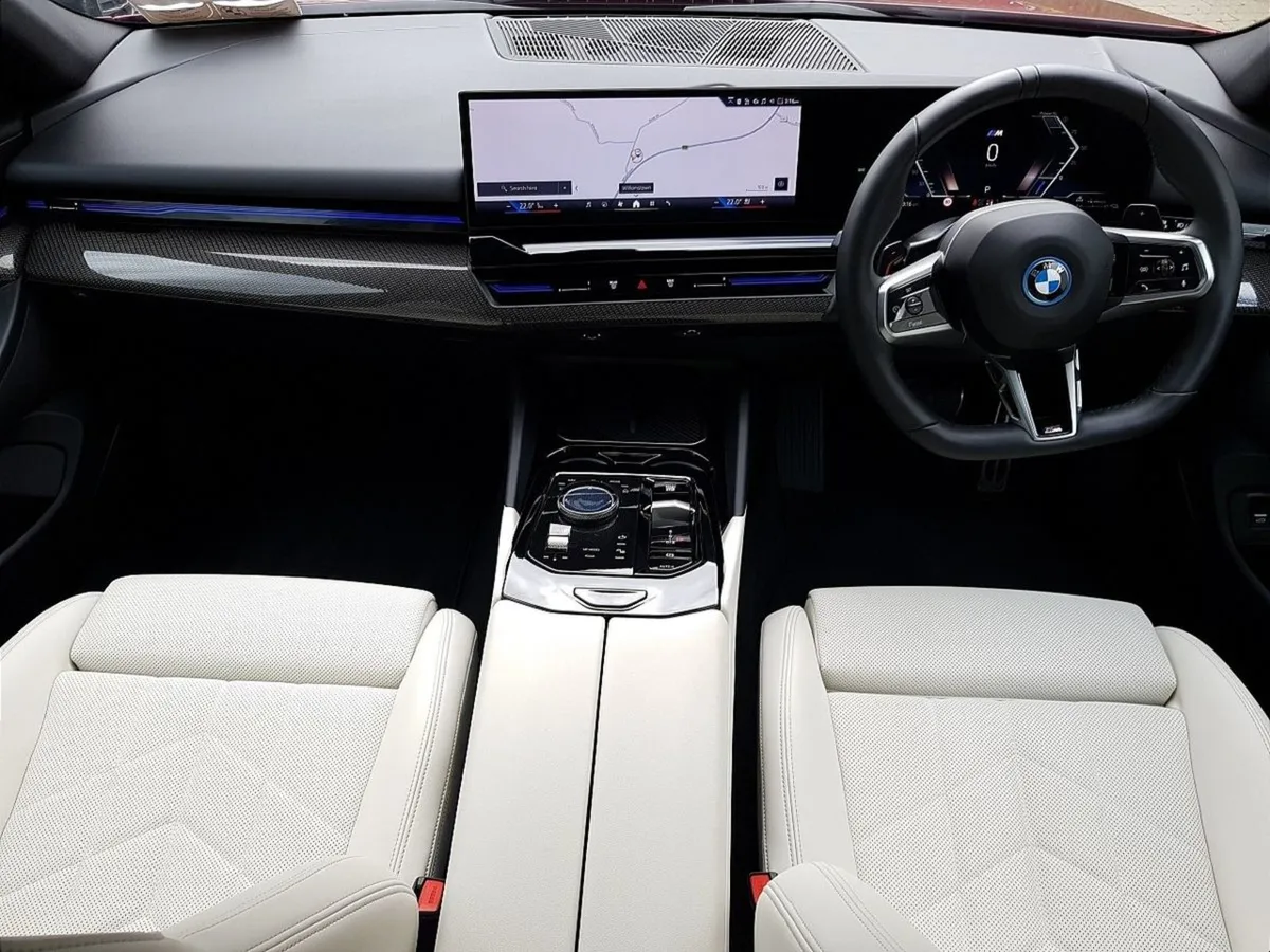 BMW 5 Series 530e M Sport Pro - Image 4