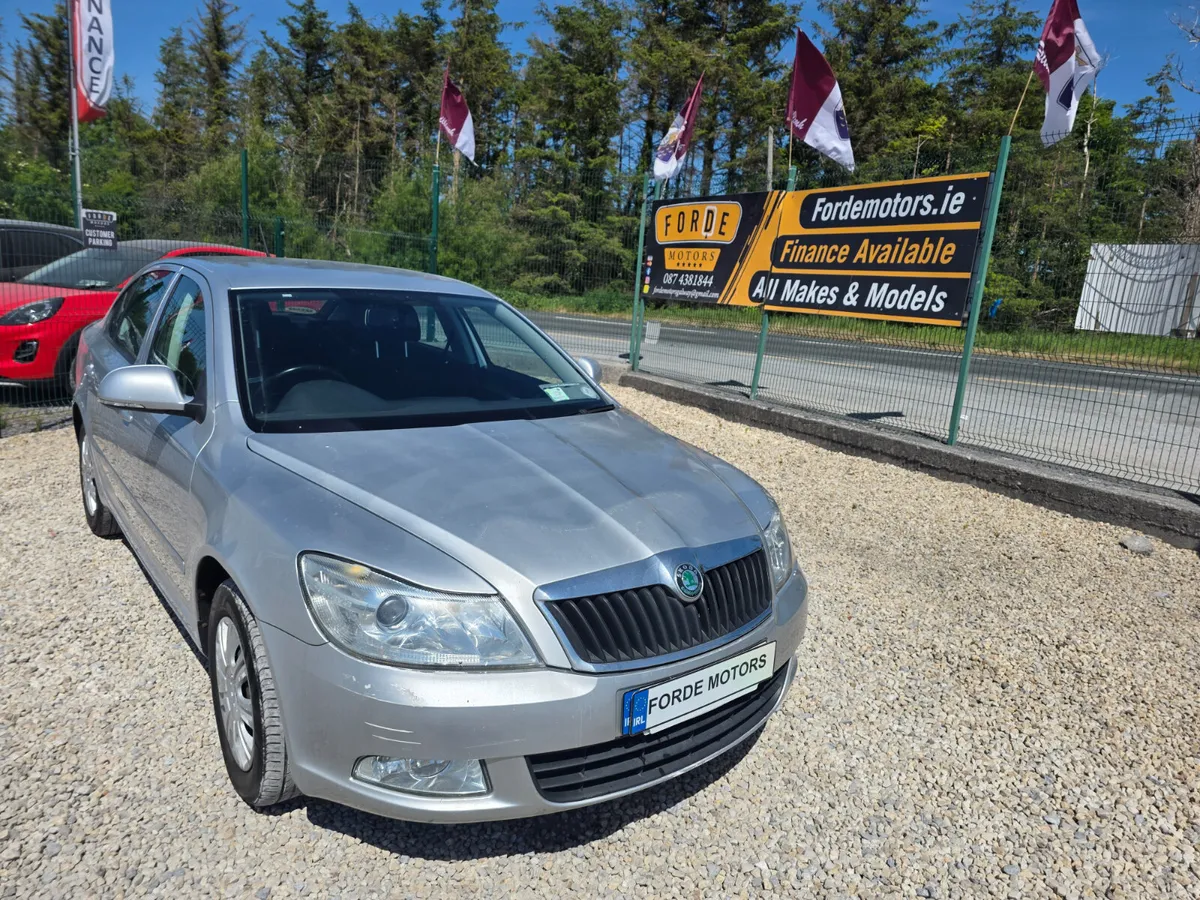 Skoda Octavia 2012 - Image 1