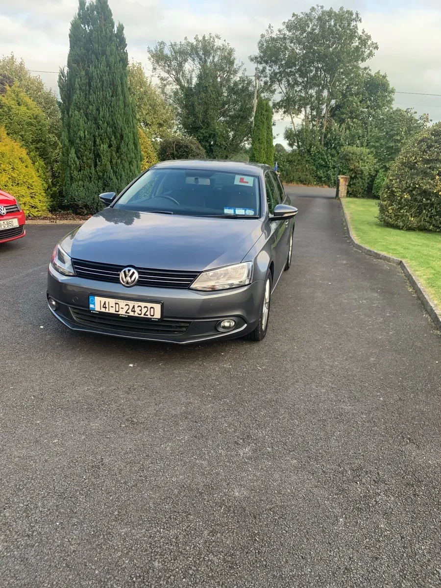 Volkswagen Jetta - Image 2