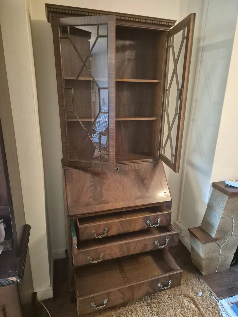 Cabinet - Image 3