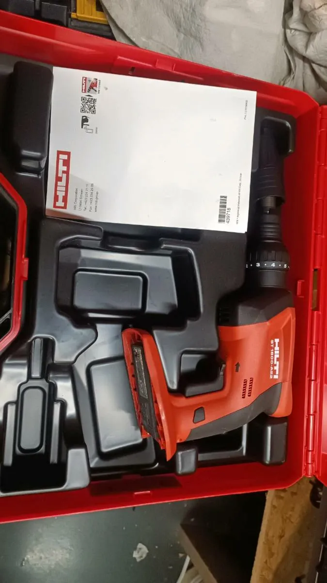 Hilti st1800 a22 Tex gun. Brad new
