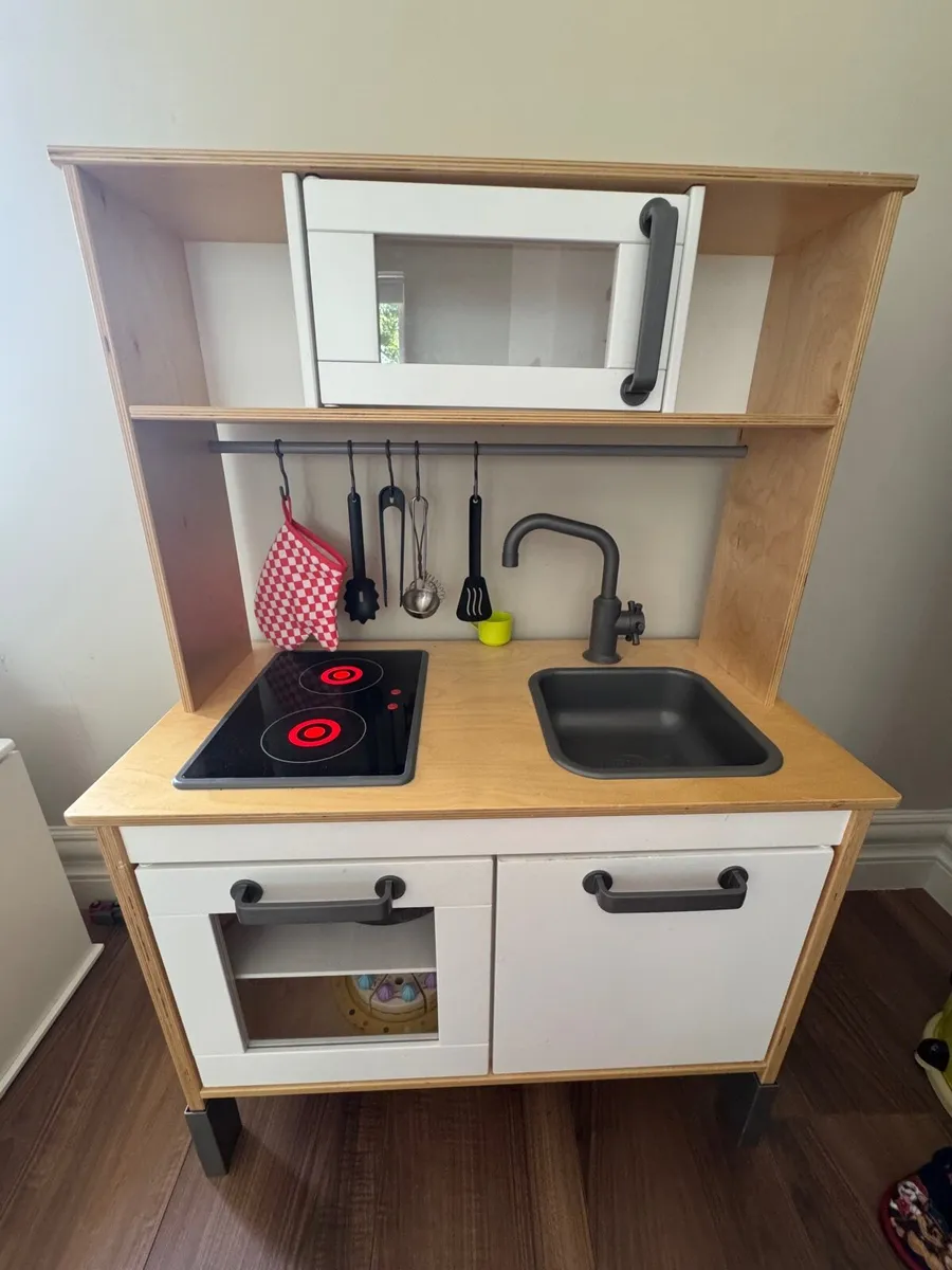 Kids play kitchen with accessories - Image 2
