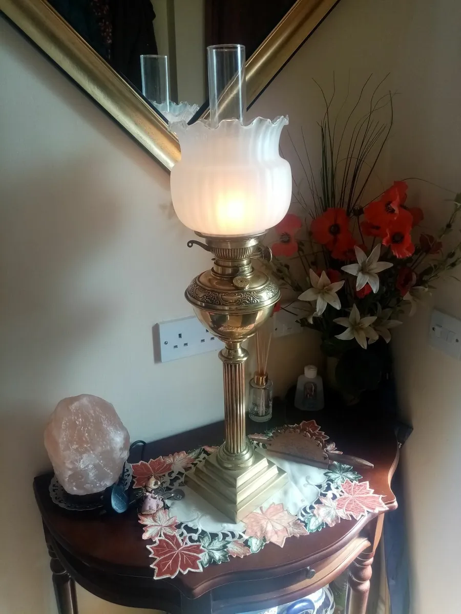 Victorian Oil Lamp - Image 1
