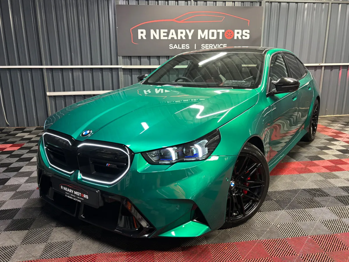 2025 251-D BMW M5 727bhp 146K List - Image 1