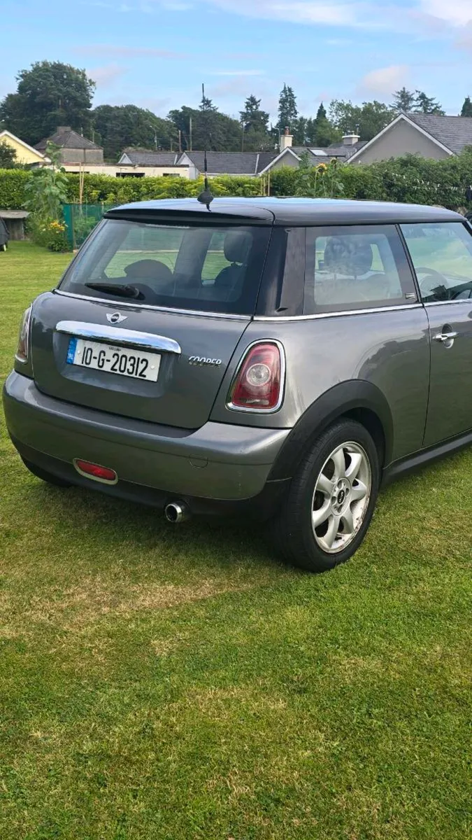 2010 Mini Cooper - Image 4