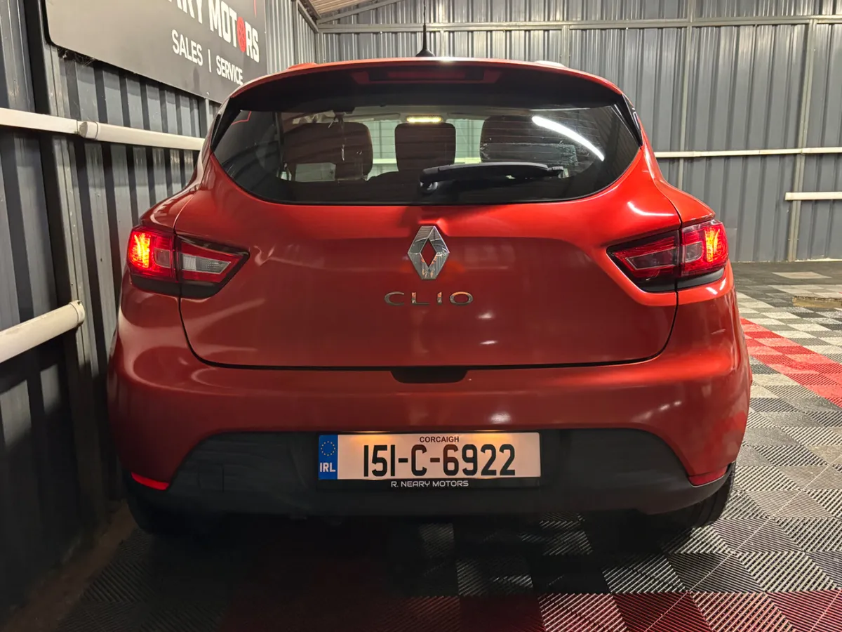 2015 Renault Clio 1.1 Petrol Manual DYNAMIQUE NAV - Image 2